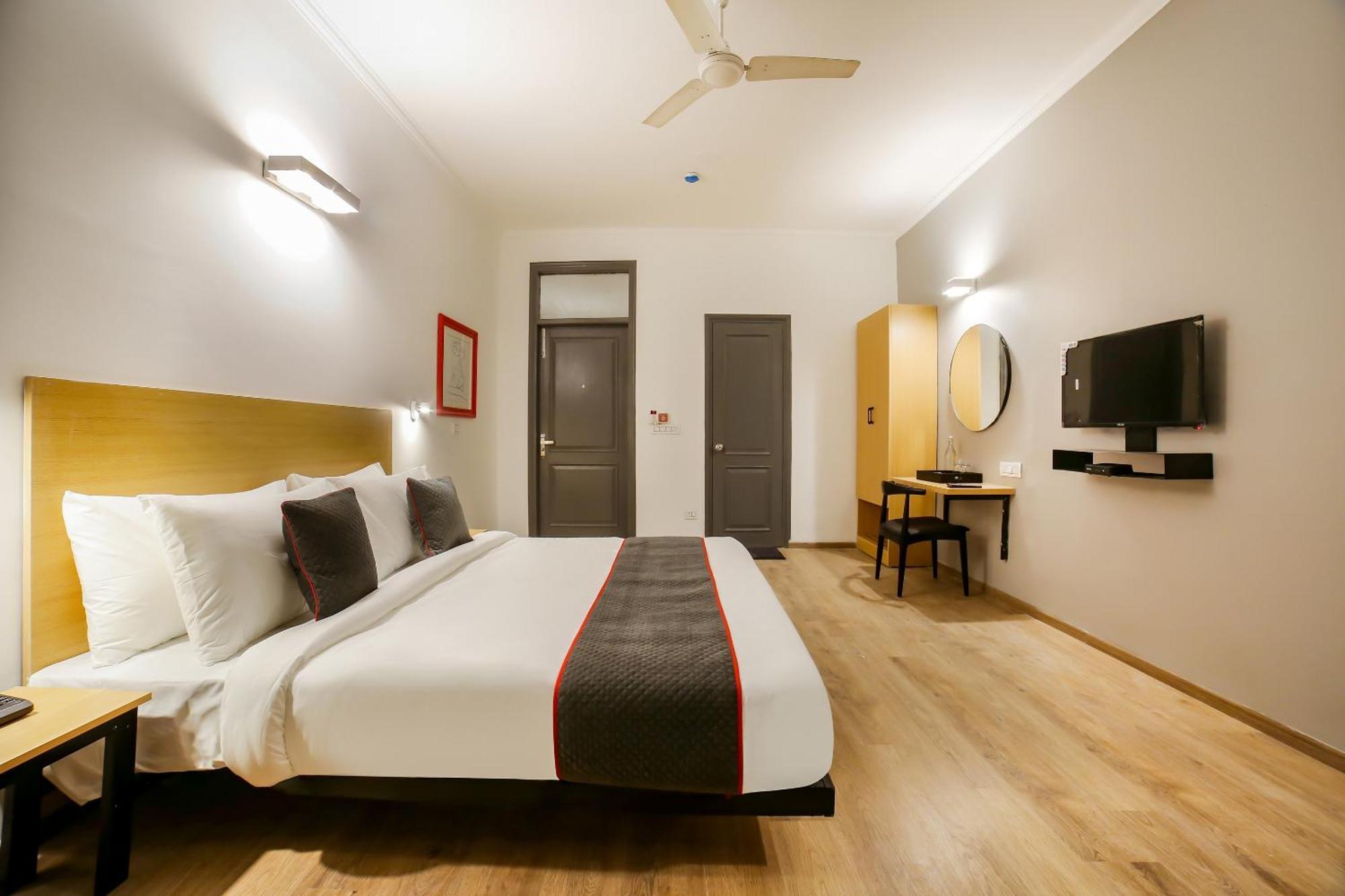 Townhouse 330 Dlf Phase-2 Near Leisure Valley Park Gurgaon Eksteriør bilde
