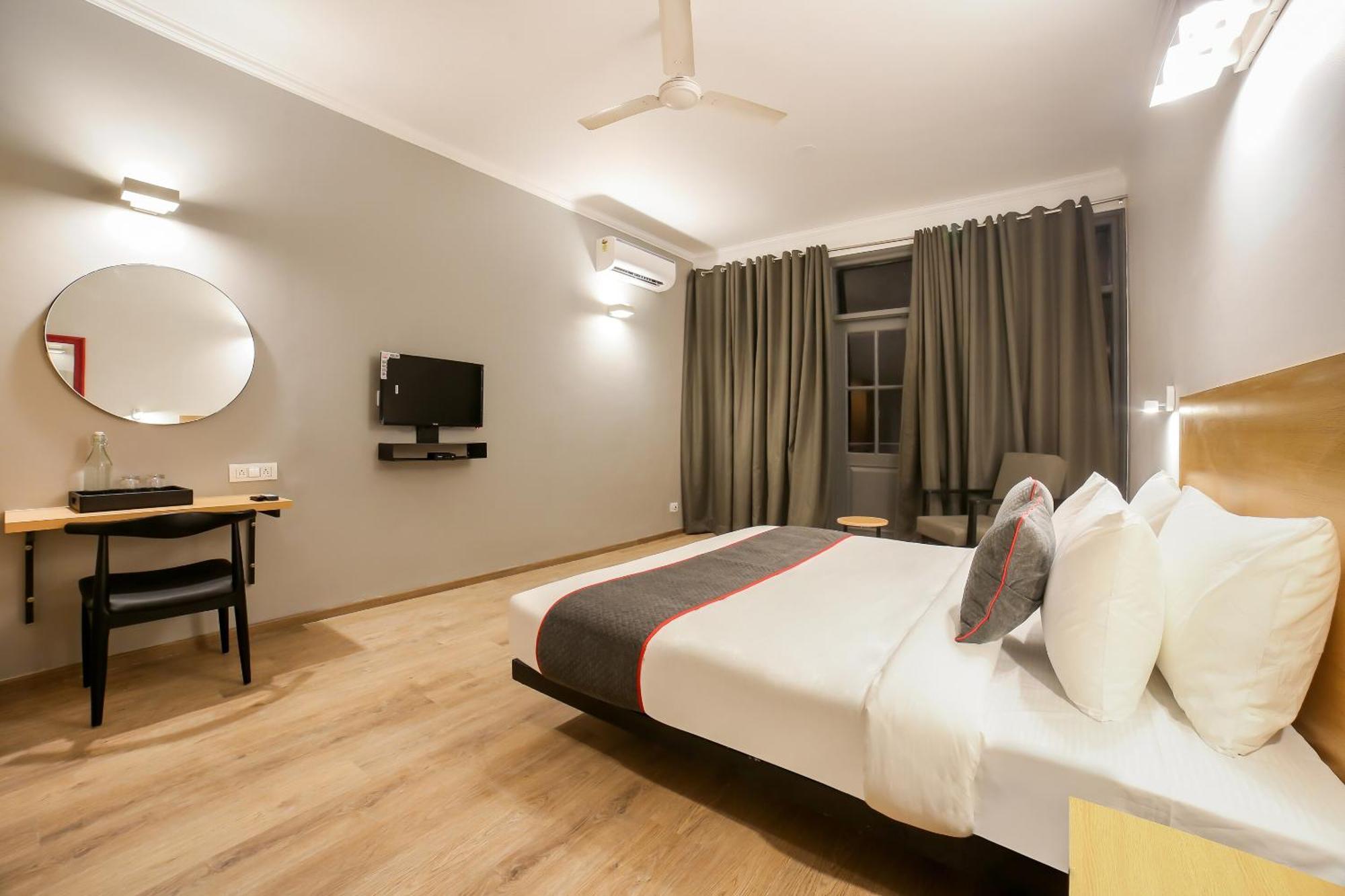 Townhouse 330 Dlf Phase-2 Near Leisure Valley Park Gurgaon Eksteriør bilde